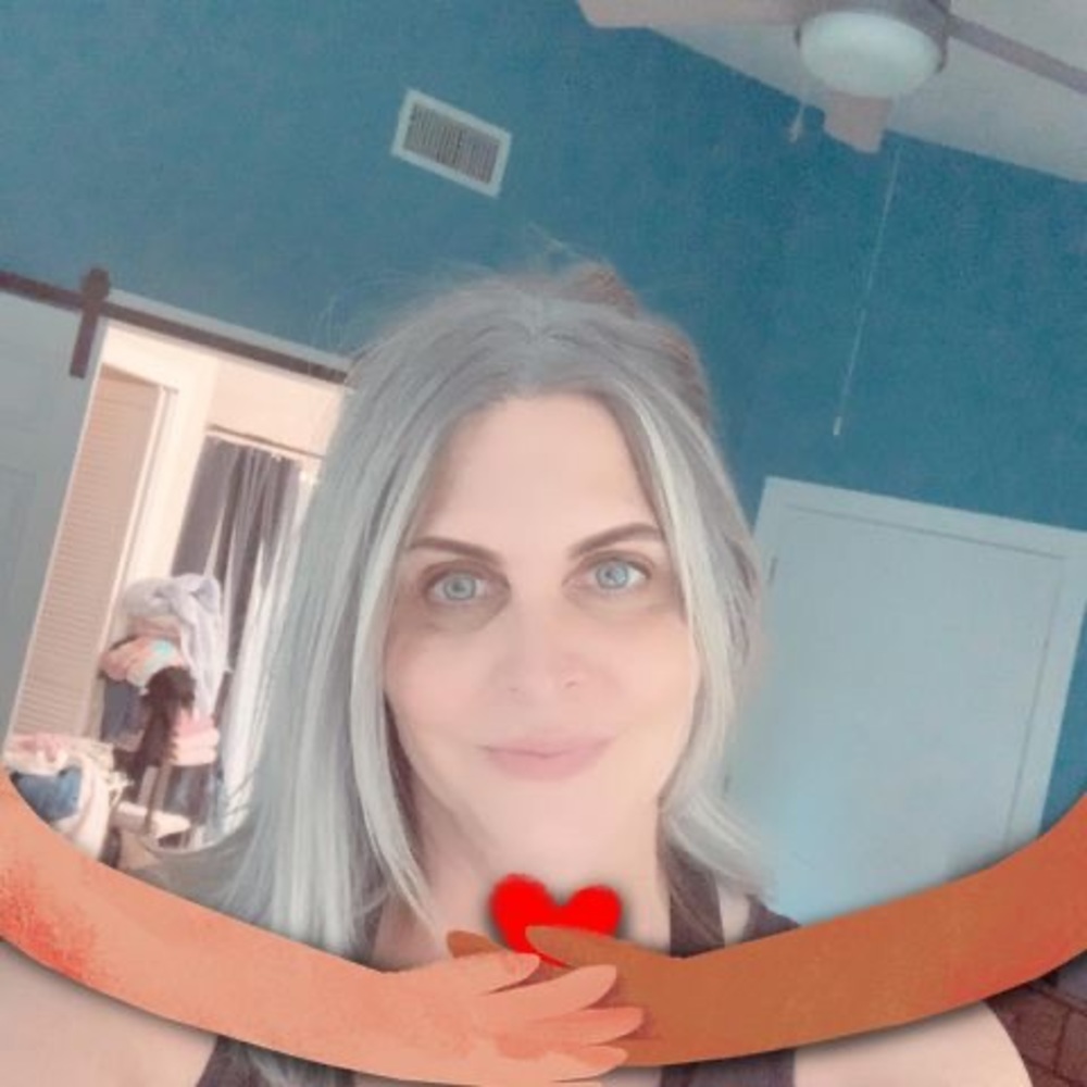 Meet your Posher, Renee